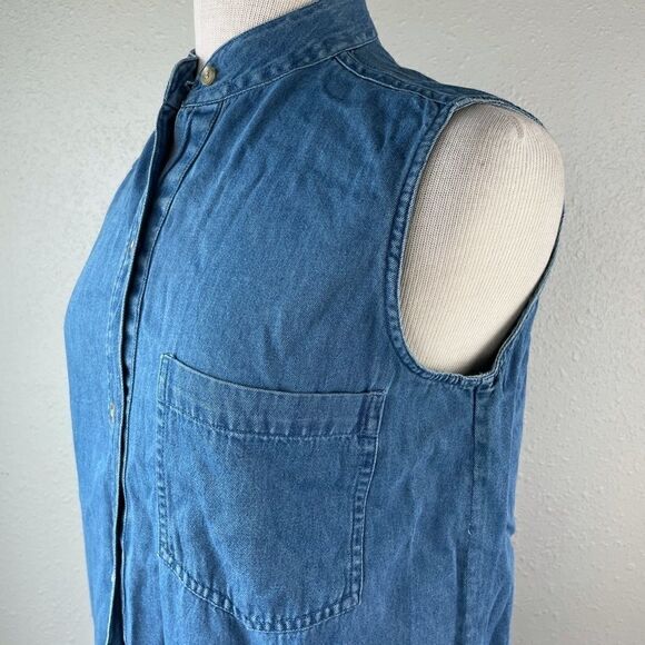 NWT New Direction Sleeveless Button Down Shirt - Picture 4 of 8